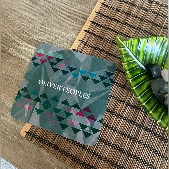 FREE with Bundle! Oliver Peoples Limited Edition Geometric Polishing Cloth - Picture 1 of 4